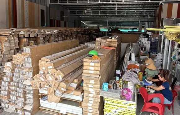 Tấm Than Tre Vĩnh Long: Vật Liệu Xanh Sang Trọng & Bền Bỉ Cho Ngôi Nhà Việt